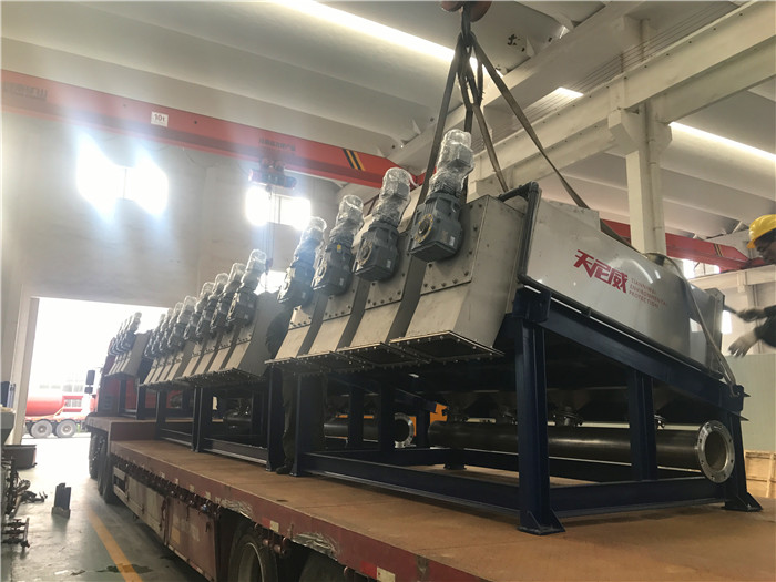 疊螺機裝配及發貨現場